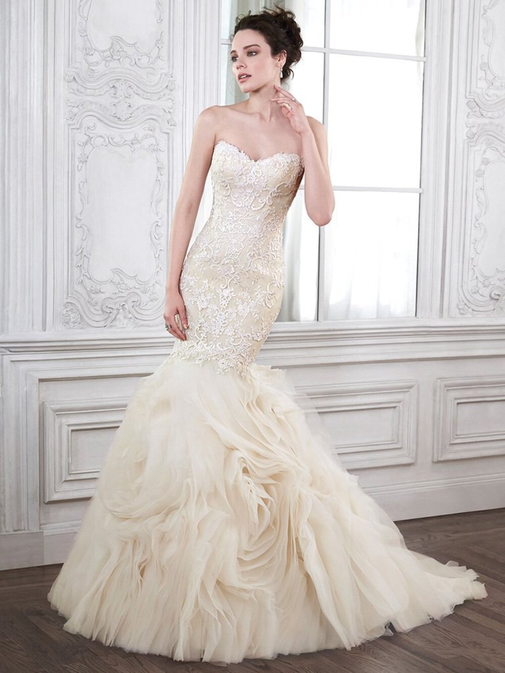 Paulina wedding gown by Maggie Sottero - Picture 15 of 16